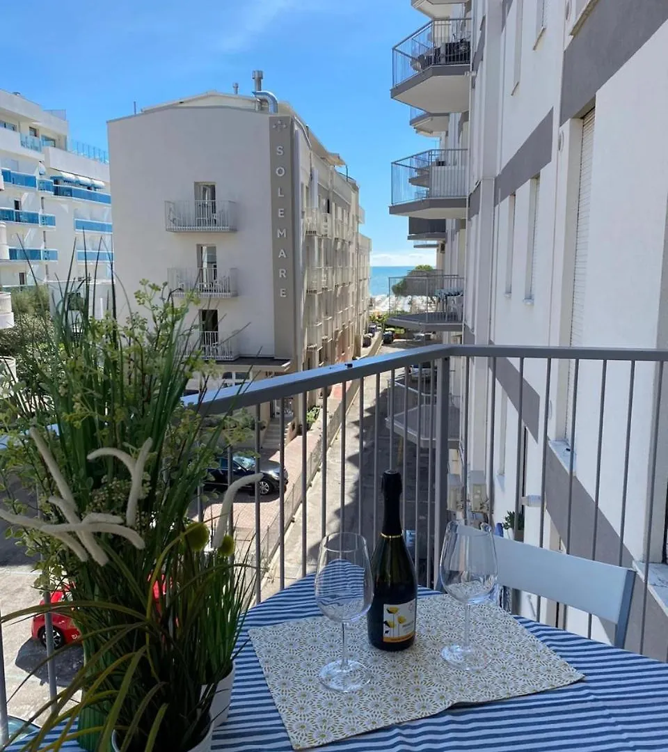 Vista Mare, Centrale - Centro Commerciale Lido di Jesolo Apartmán